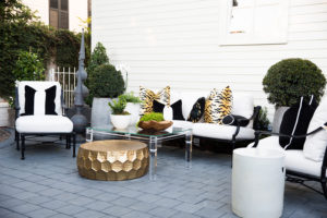 Patio landscaping arrangement