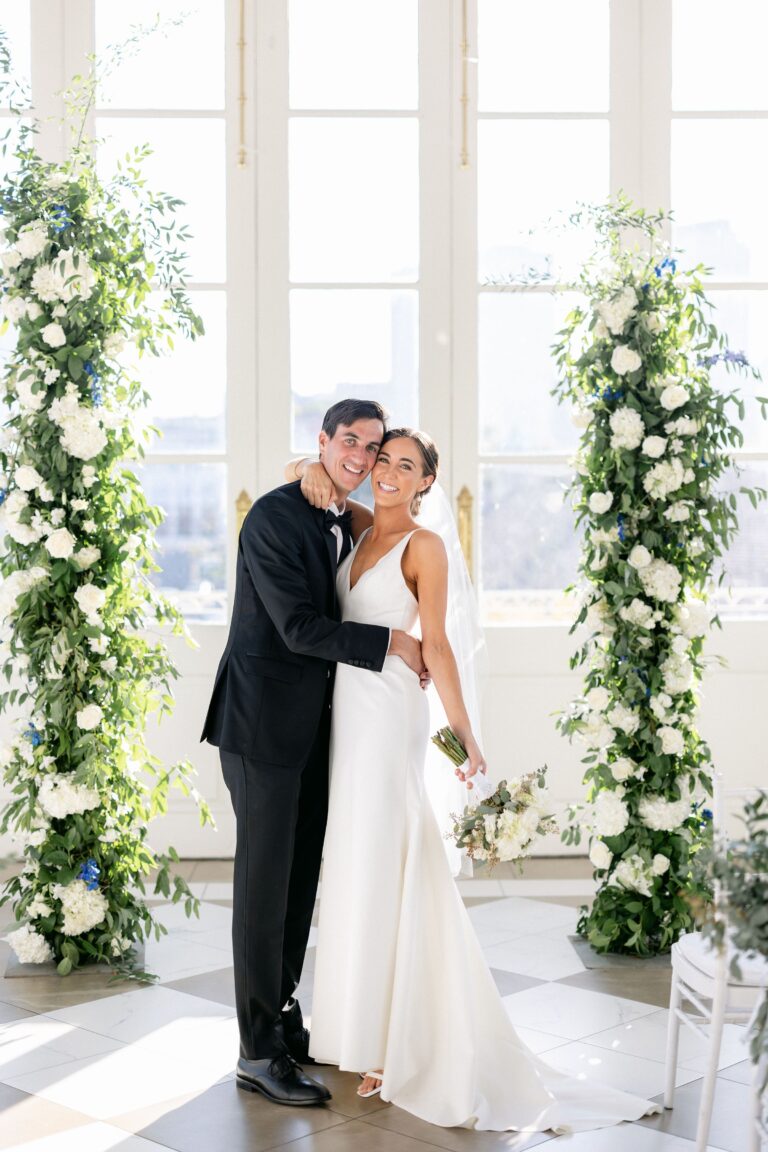 Ceremony arch & bouquet