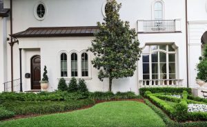 Front Yard of Nice House